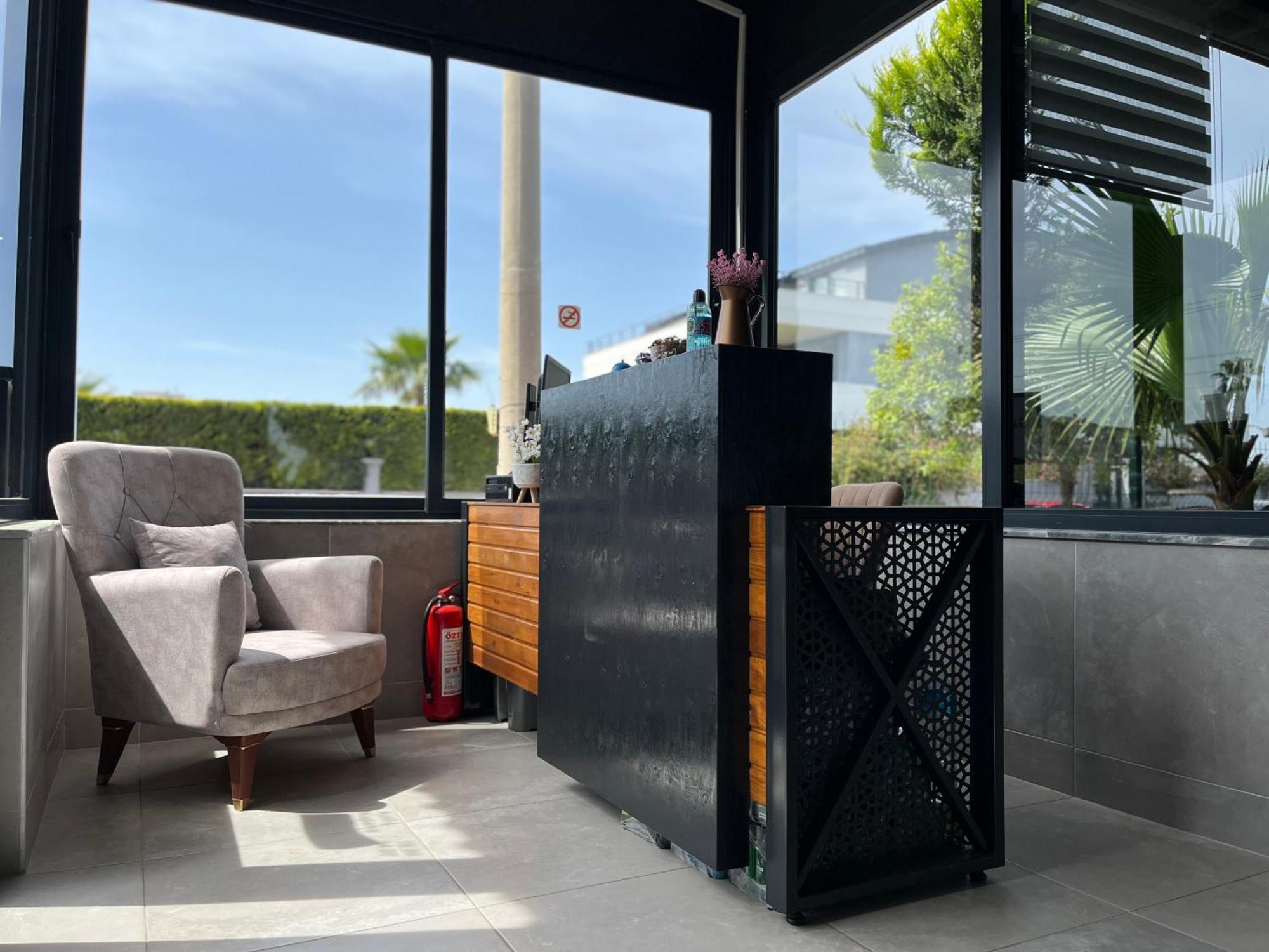 Gardenya Lara Suit Hotel أنطاليا المظهر الخارجي الصورة