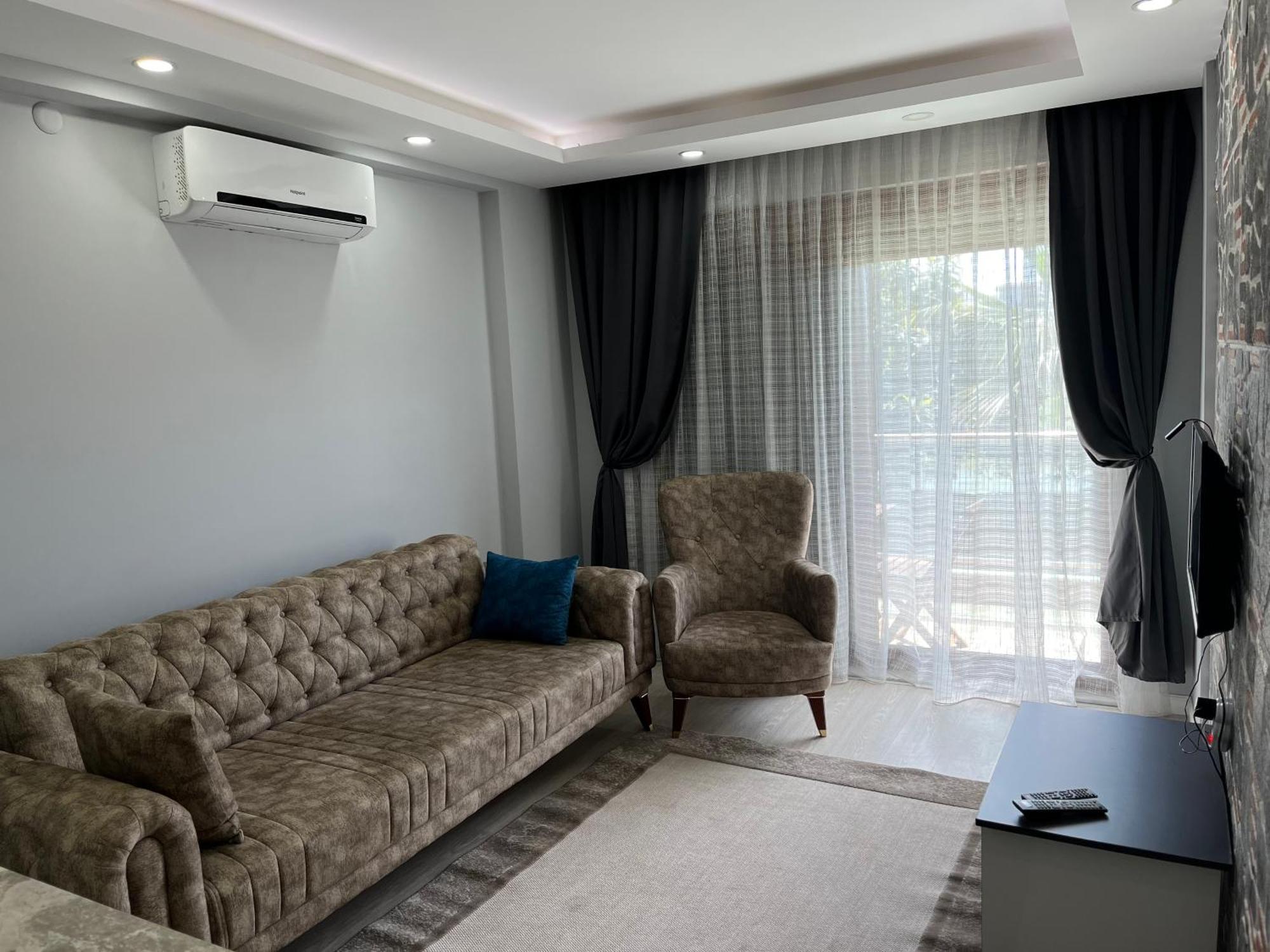 Gardenya Lara Suit Hotel أنطاليا المظهر الخارجي الصورة